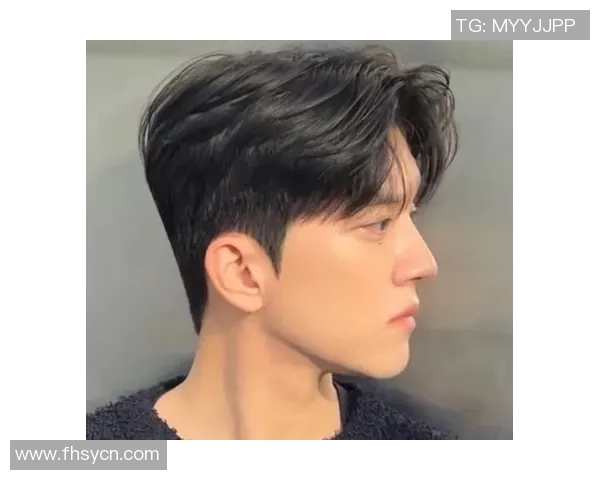 足球明星中分发型的魅力与风格解析让你也能成为场上焦点 足球明星中分发型的魅力与风格解析让你也能成为场上焦点