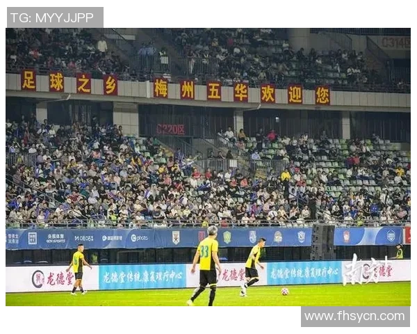 足球明星摩托在上海激情四溢引发球迷热潮与城市狂欢盛宴 足球明星摩托在上海激情四溢引发球迷热潮与城市狂欢盛宴